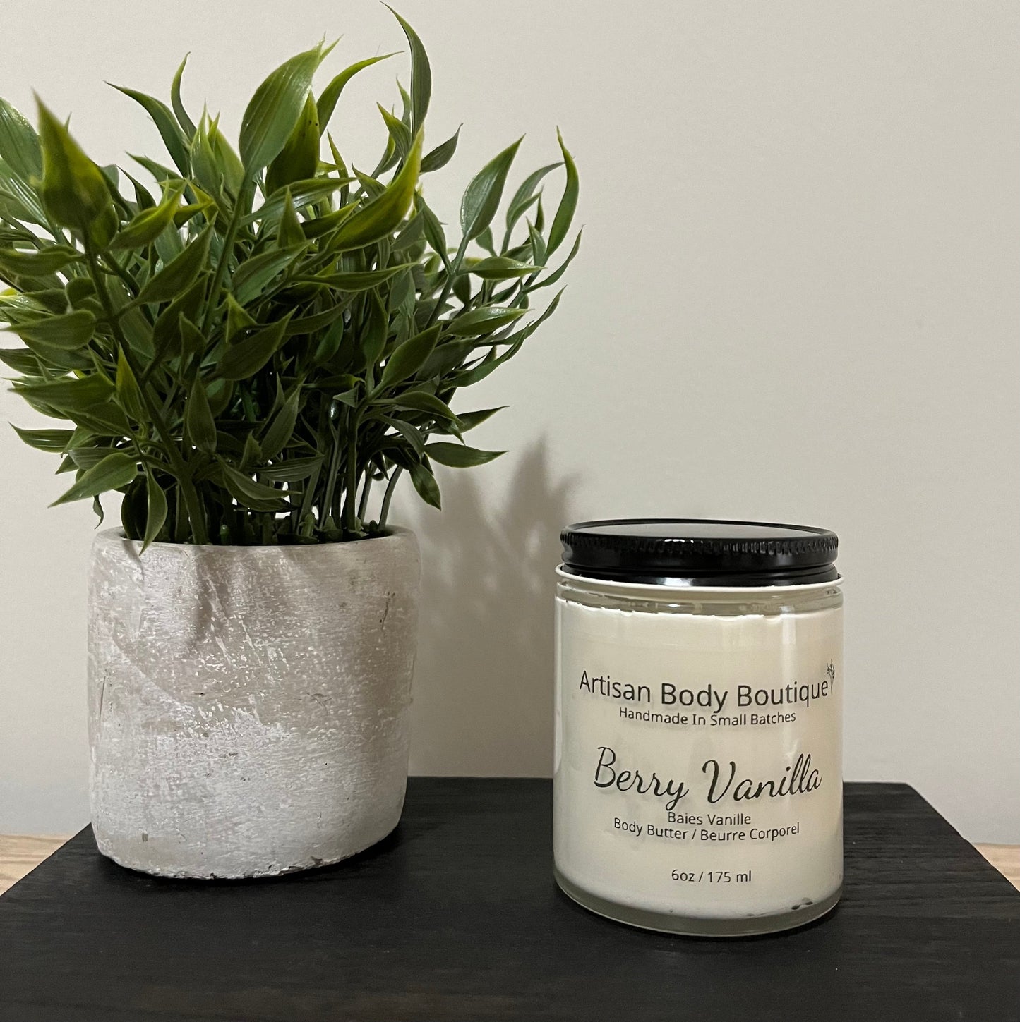 Berry Vanilla body butter – antioxidant-rich, handmade body moisturizer with a fruity vanilla scent and hydrating oils