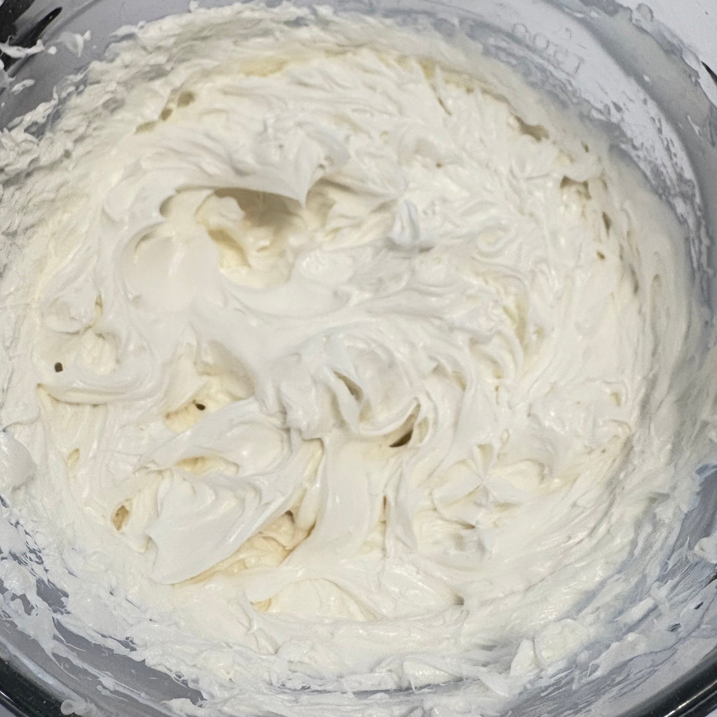 Whipped Body Butter Moisturizer – Lightweight, Fast-Absorbing Hydration