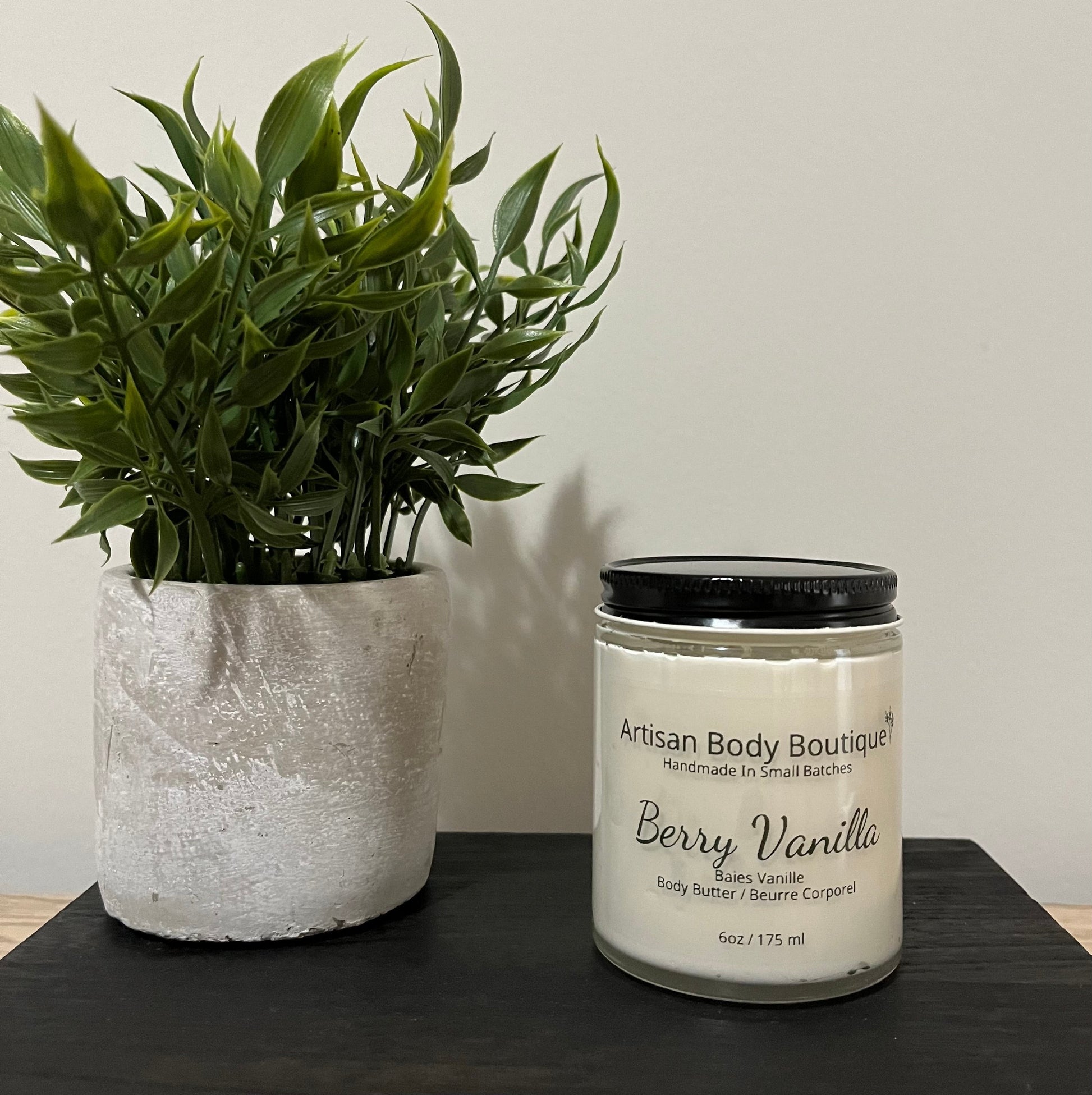 Berry Vanilla body butter – antioxidant-rich, handmade body moisturizer with a fruity vanilla scent and hydrating oils